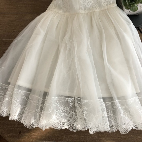 Tulle and lace Girls dress - Picture 4 of 6